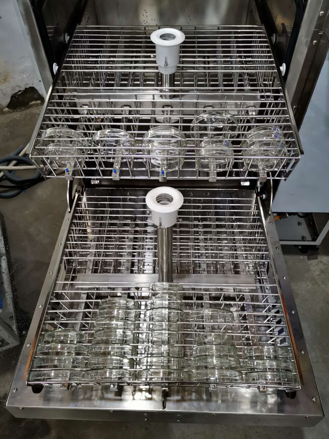 杜伯特洗瓶機(jī)：實驗室培養(yǎng)皿高效清洗解決方案